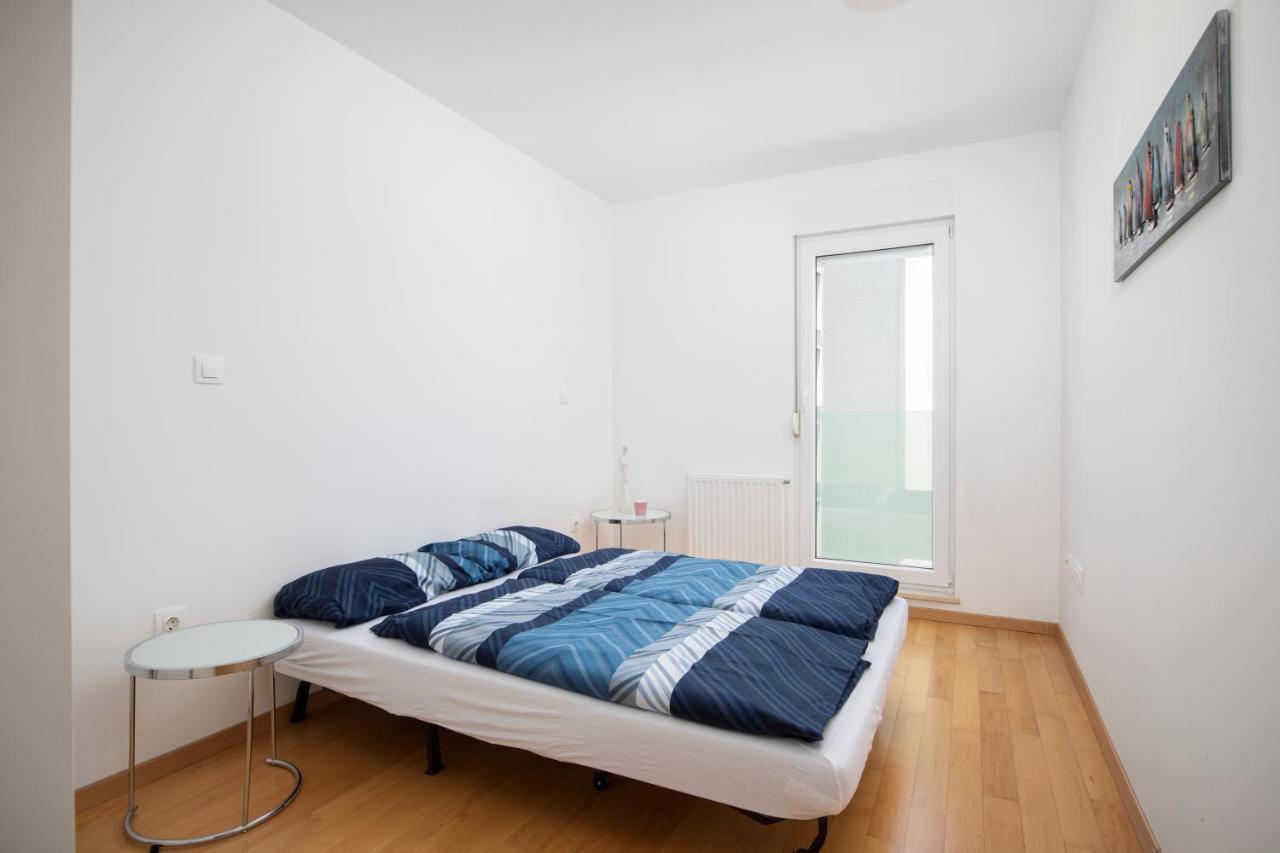 Monte Paradiso Sun Apartment Pula Exterior photo